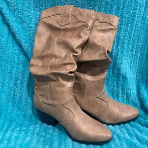 NWOT Qupid Slouchy Boots
